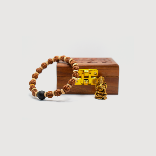 Rudraksha Bracelet with Vilwa Pathram